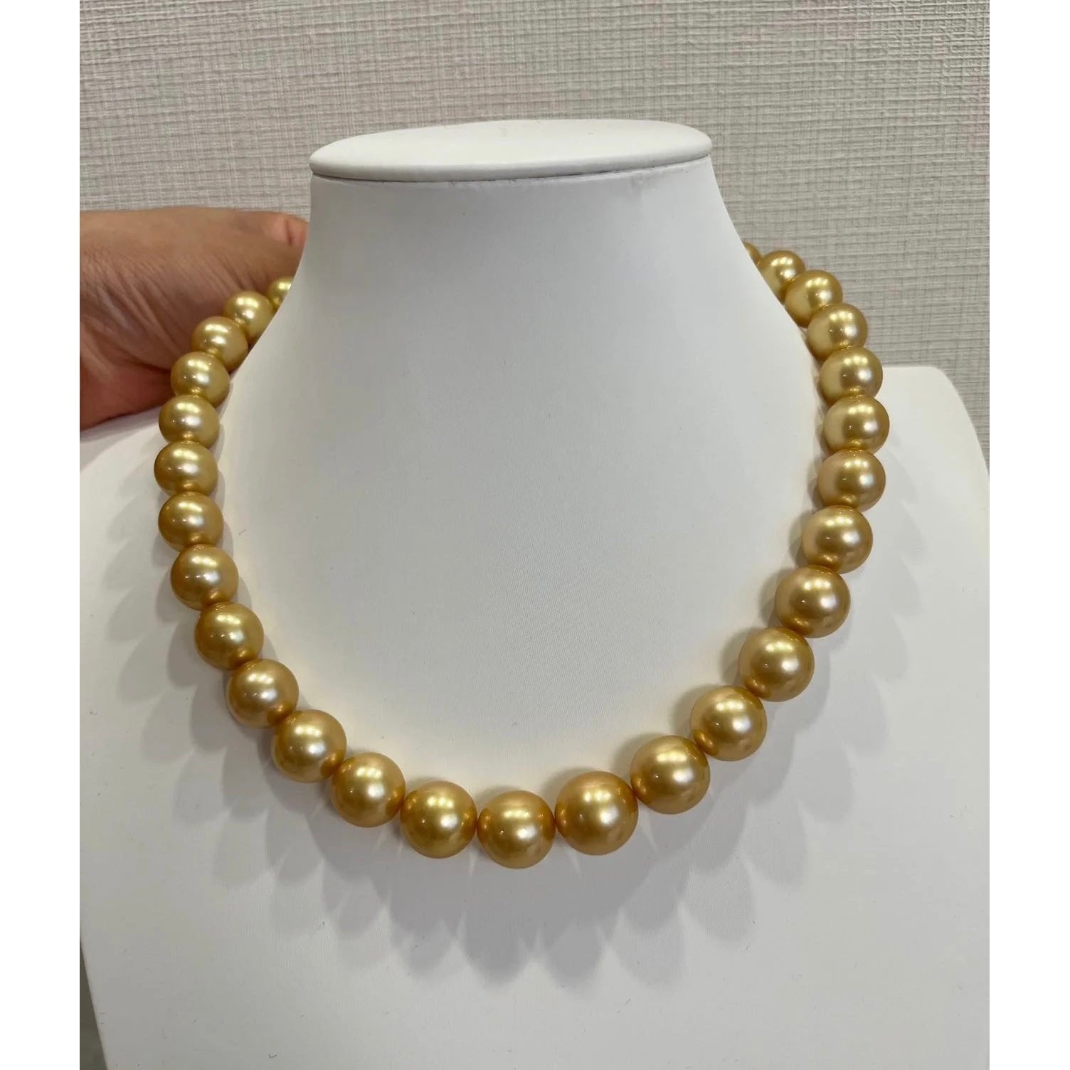 12.2-15.4mm Golden South Sea Round Pearl Necklace - AAA Quality