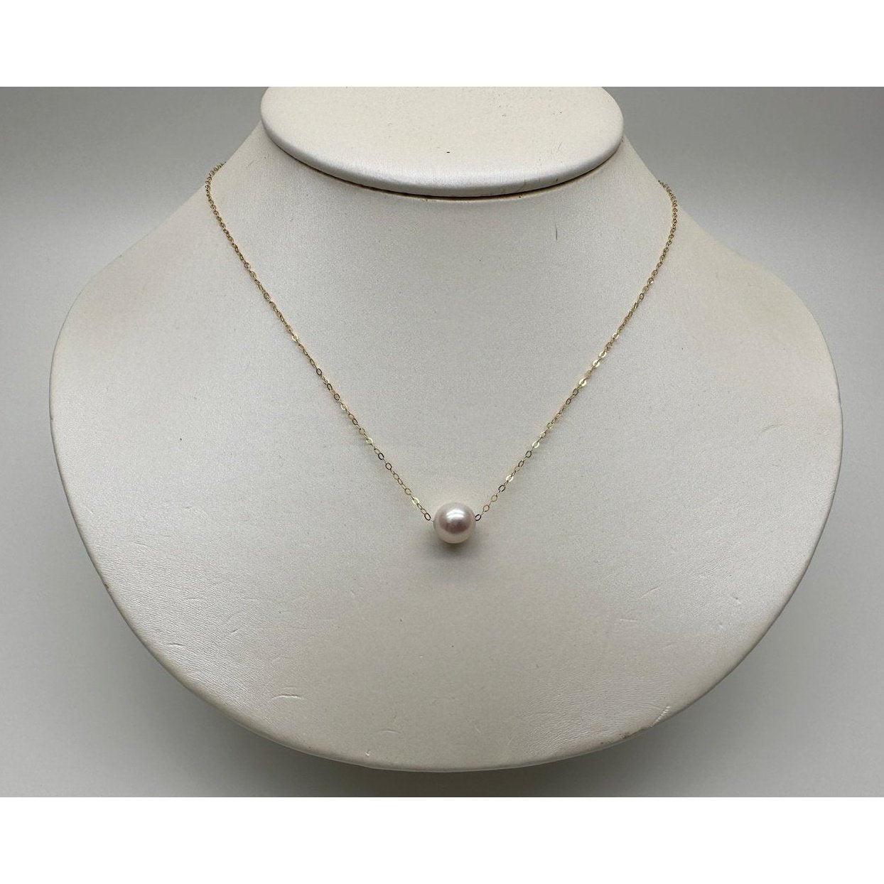 Japanese Akoya Pearl Round Solitaire 18K Necklace